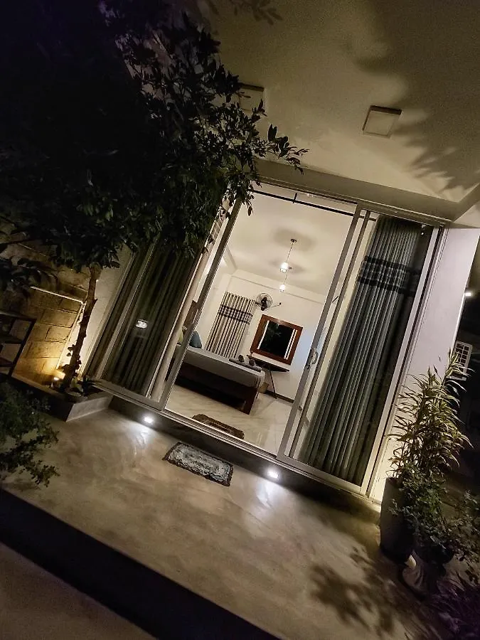 ** Bed & Breakfast Chen Villa - Near Airport Negombo Sri Lanka